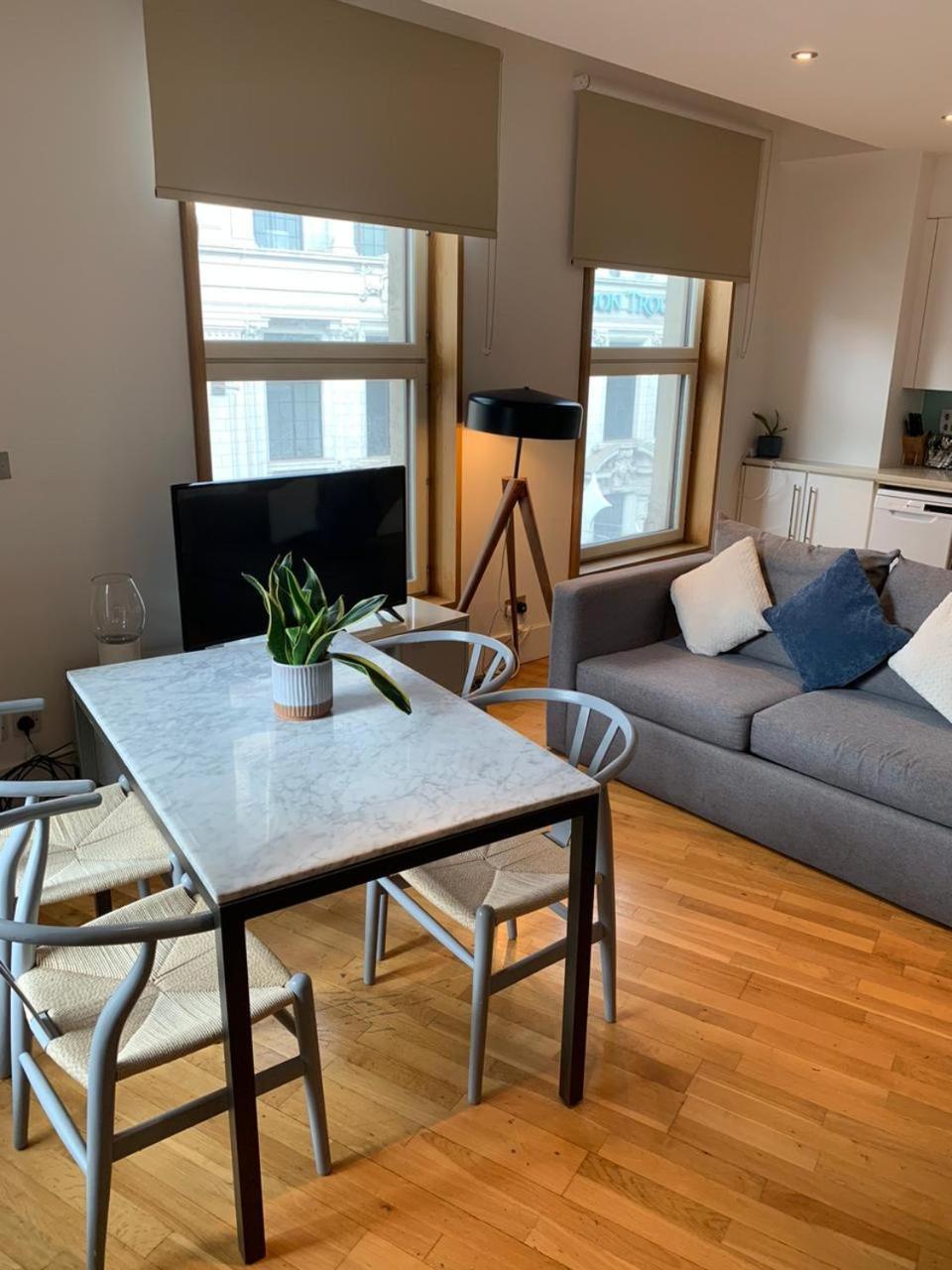 High Apartment In St James Piccadilly Cov10 ลอนดอน ภายนอก รูปภาพ
